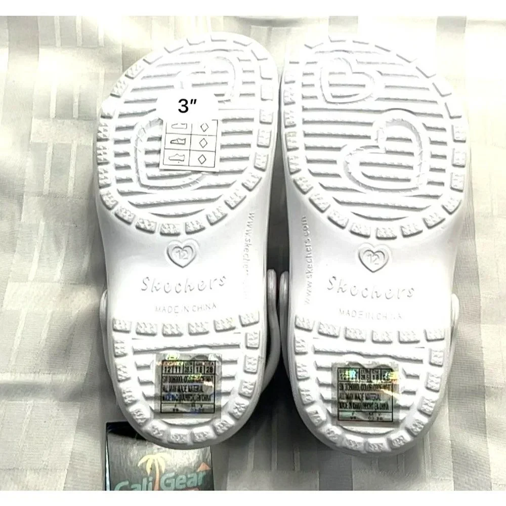 Skechers Youth Girls Heart Charmer Clogs, color white, size 12 - Picture 4 of 10